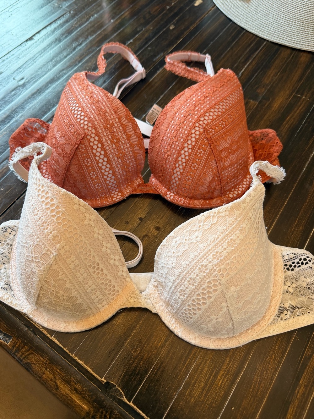 Victoria's Secret Lace Push-Up Bra Set in Rust and Cream (Lot of 2) 34 C